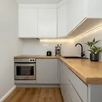 Apartment Wroclaw Jednosci Narodowej By Noclegi Renters