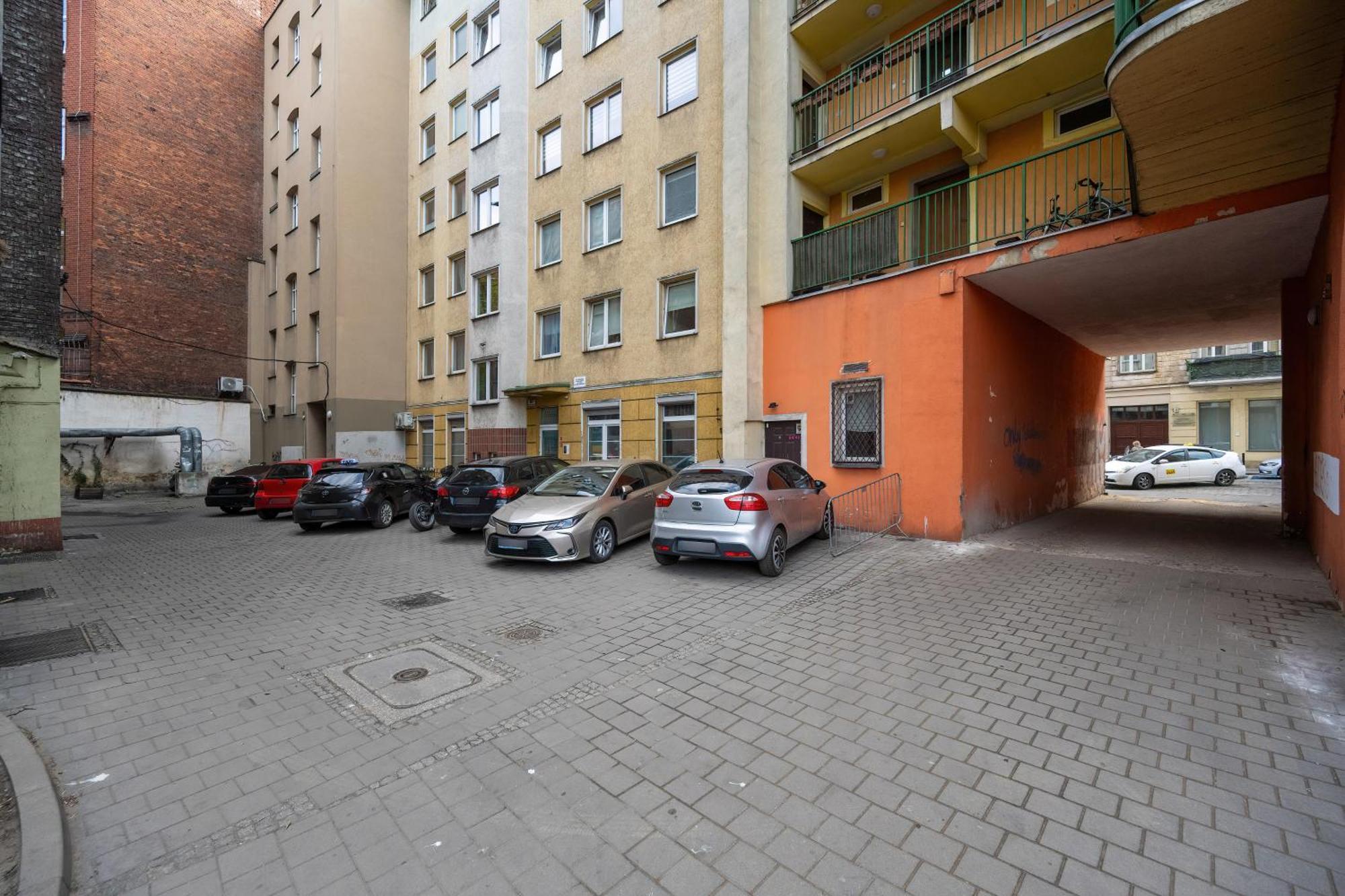 Apartment Jednosci Narodowej By Renters